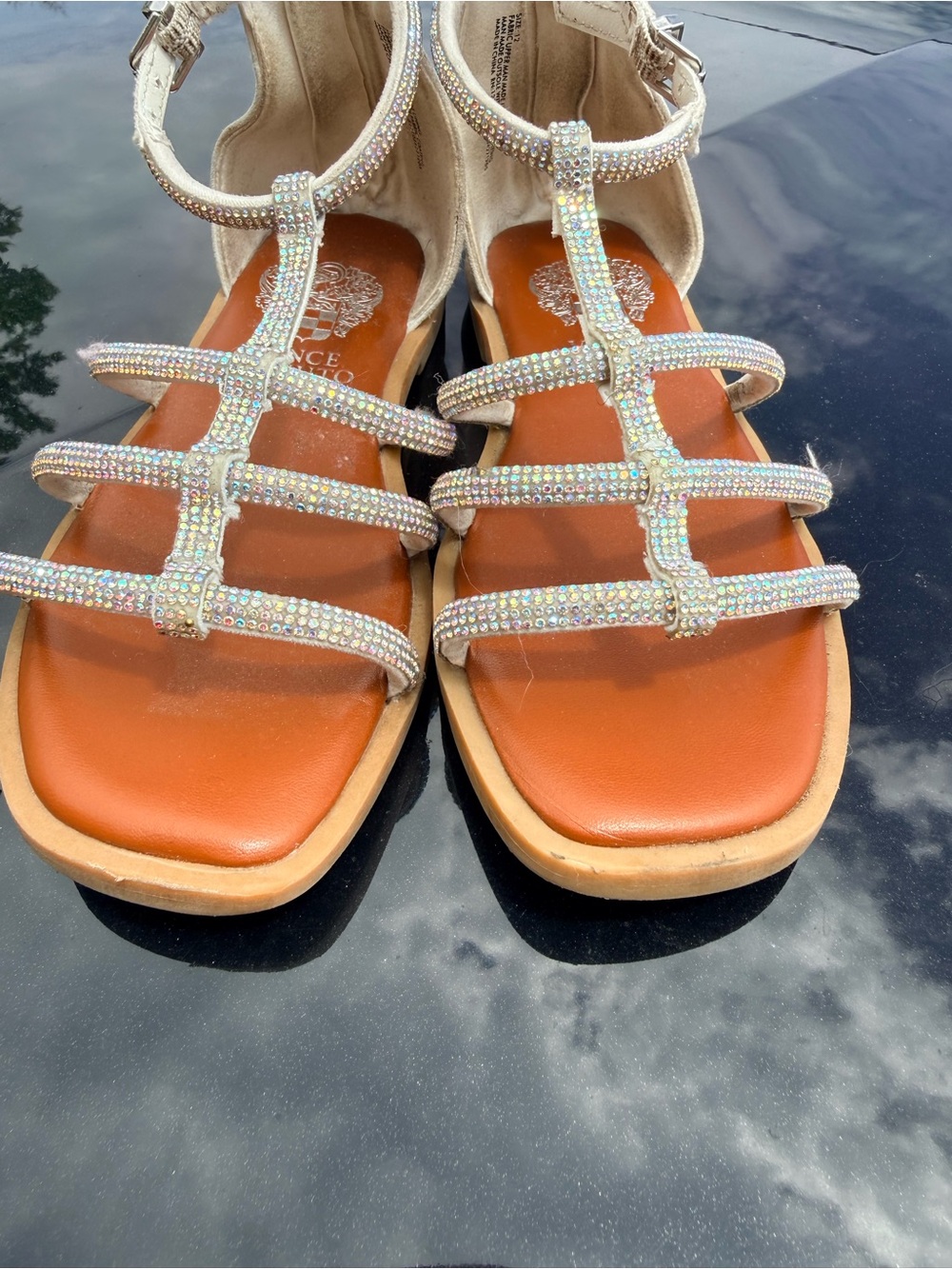 Vince Camuto Cream Rhinestone T-Strap Sandals 😍😍